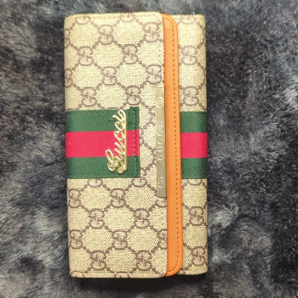 Gucci wallet
